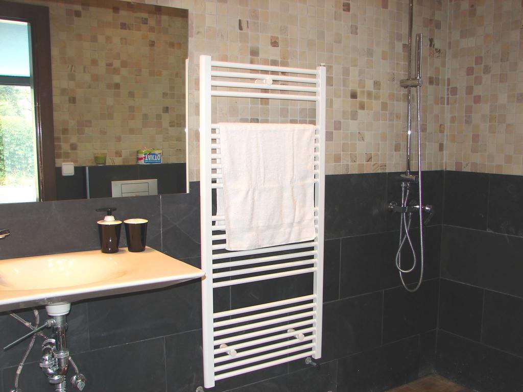 Casa Ceca De La Playa Y Barcelona, Con Piscina Climatizada Y Jacuzzi Villa Vallromanes Ruang foto