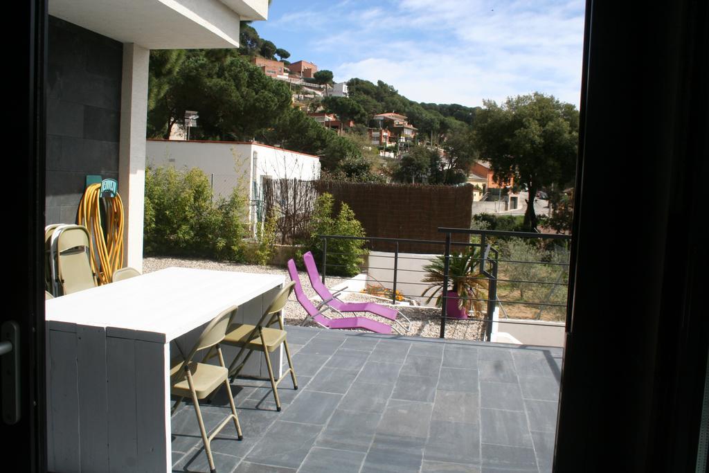 Casa Ceca De La Playa Y Barcelona, Con Piscina Climatizada Y Jacuzzi Villa Vallromanes Ruang foto